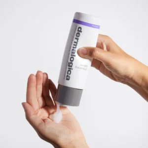 UltraCalming Cleanser 250ml - Image 3